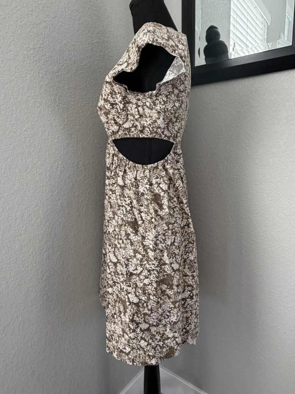 RAILS Nyla Cutout Cotton V Neck Dress Olive Vine Green Small - Picture 8 of 15
